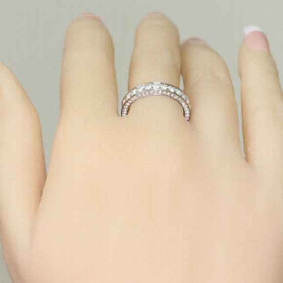 NEw Sterling Silver Diamond Band Ring - Picture 7 of 9